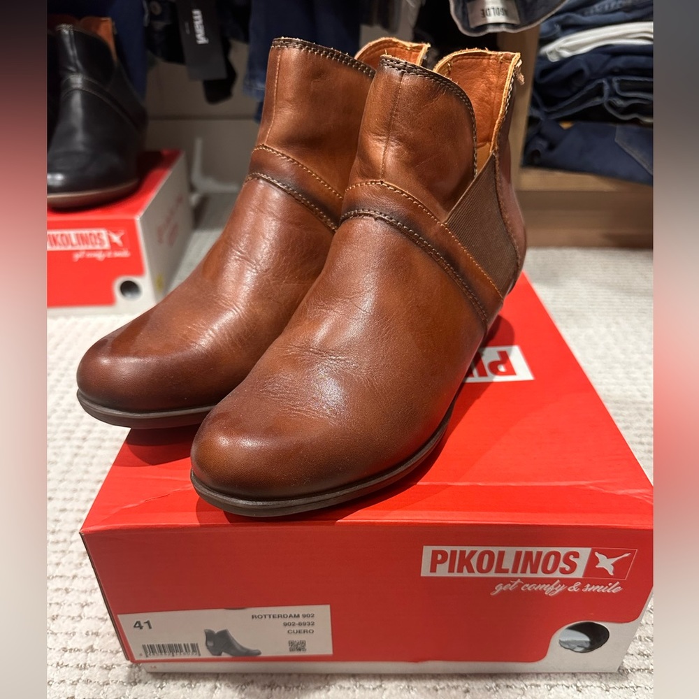 Pikolinos boots